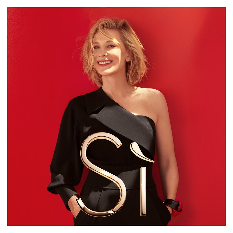 Armani Sì, Eau de Parfum Donna, 100 ml Spray, Profumo Chypre Fruttato, Fragranza femminile elegante e sensuale con note di Ribes Nero e Vaniglia