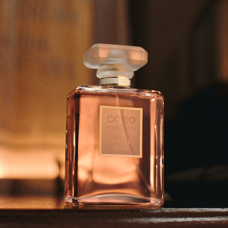CHANEL Coco Mademoiselle, Eau de Parfum Donna, 200 ml Spray, Fragranza Orientale Fresco, Profumo femminile vivace e sensuale CHANEL Coco Mademoiselle, Eau de Parfum Donna, 200 ml Spray, Fragranza Orientale Fresco, Profumo femminile vivace e sensuale