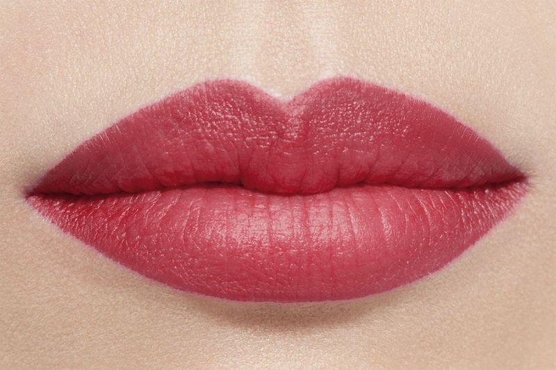 CHANEL Rouge Allure Velvet